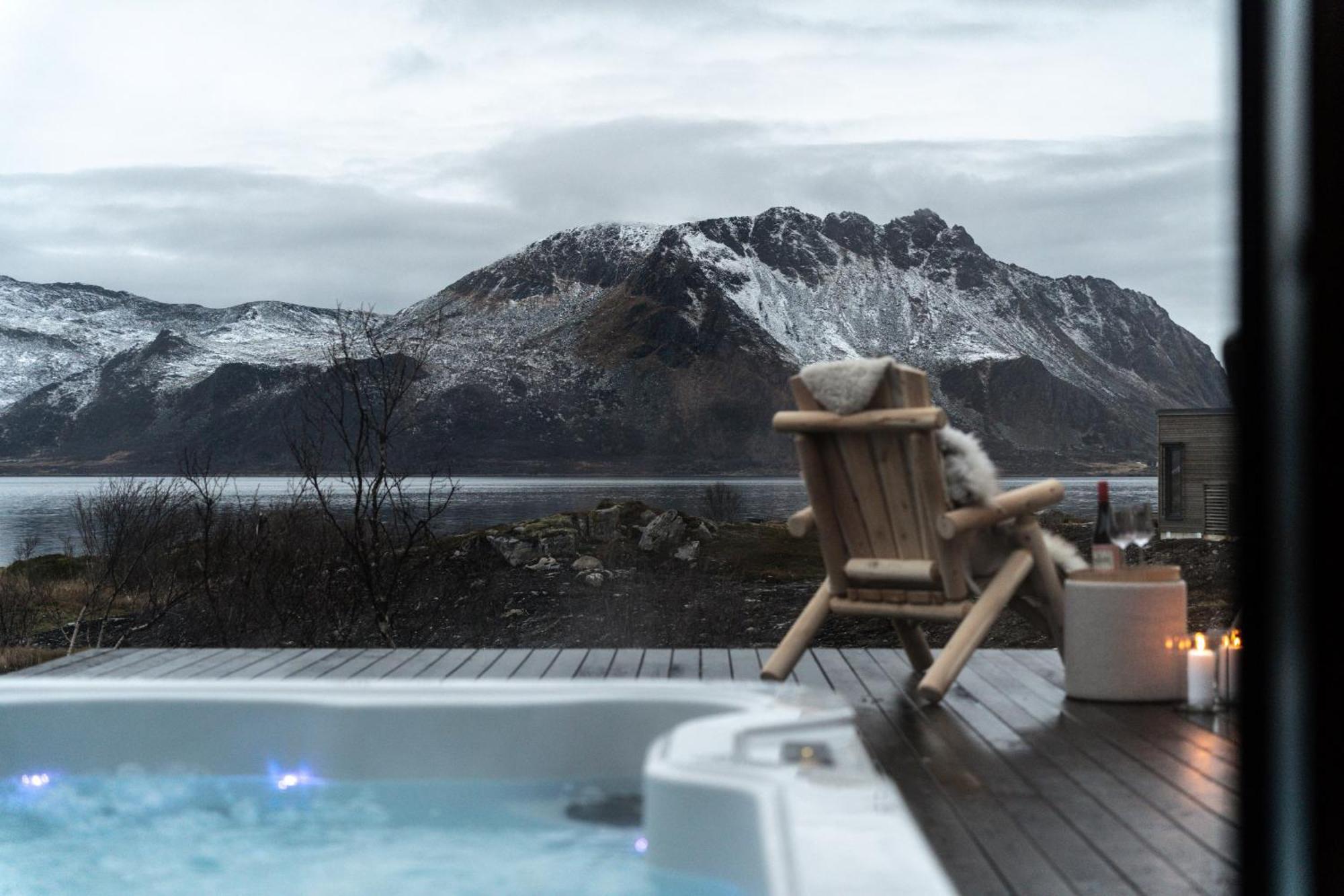 Luksushytte Med Jacuzzi, Summer&Winter Retreat Lyngværet Zewnętrze zdjęcie